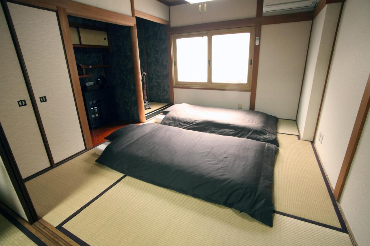 Guest House Futaba Osaka Exterior photo