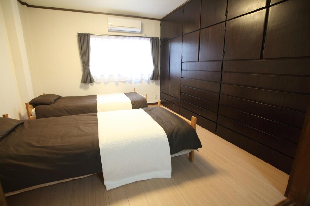 Guest House Futaba Osaka Exterior photo